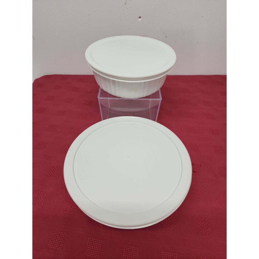 CorningWare French White Stoneware Casserole Dishes 1.5 Qt. And 24 Oz With Lids